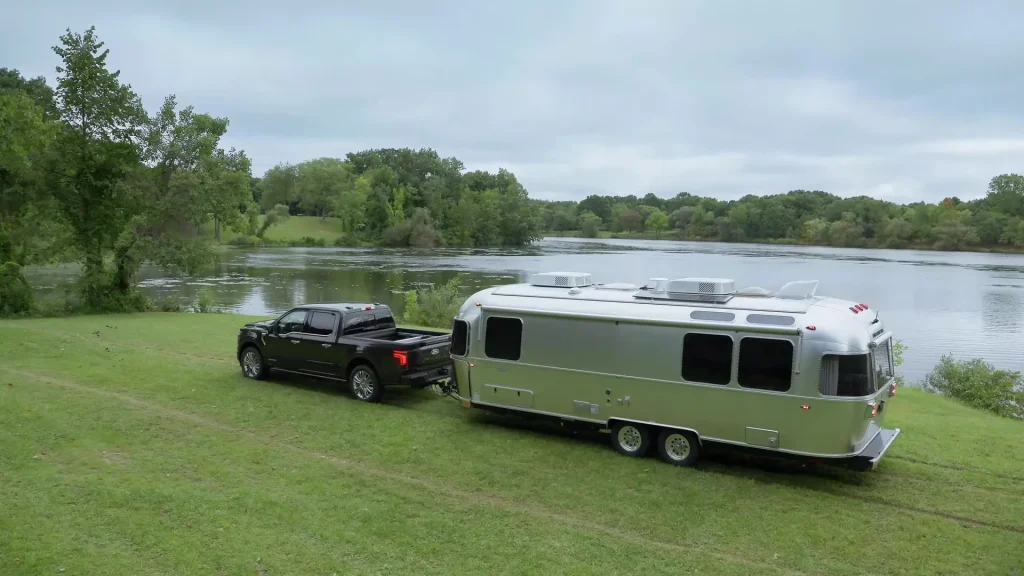 Ford F150 Hauling a Camper