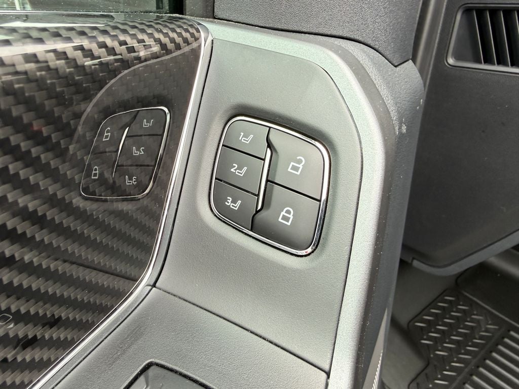 2026 Ford F-250SD Lariat ROUSH