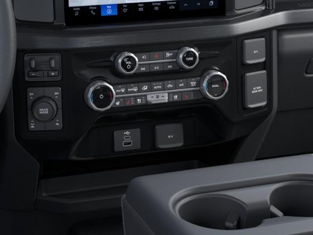 2026 Ford Super Duty LARIAT