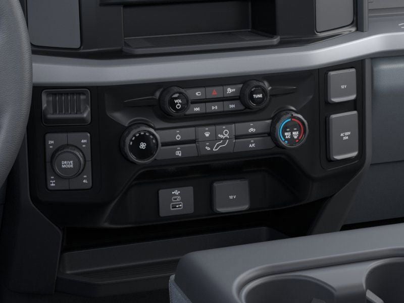 2025 Ford Super Duty XLT