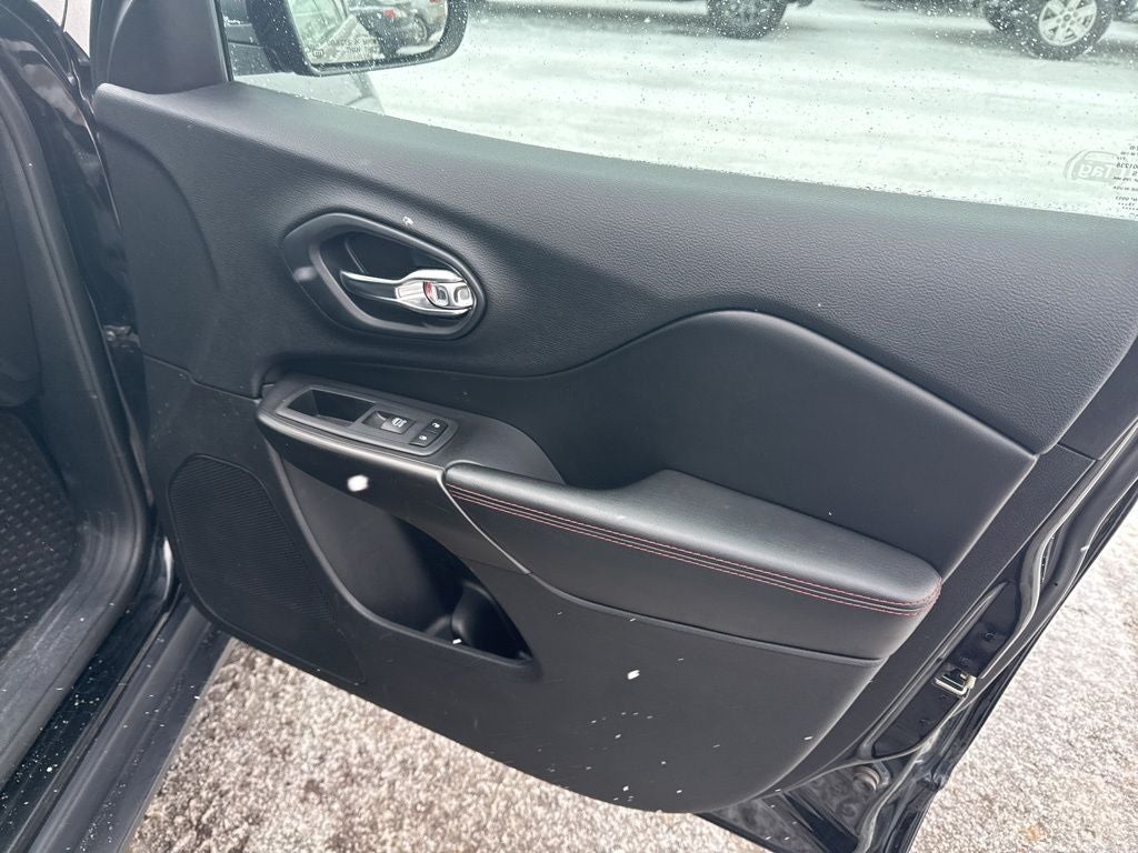 2020 Jeep Cherokee Trailhawk