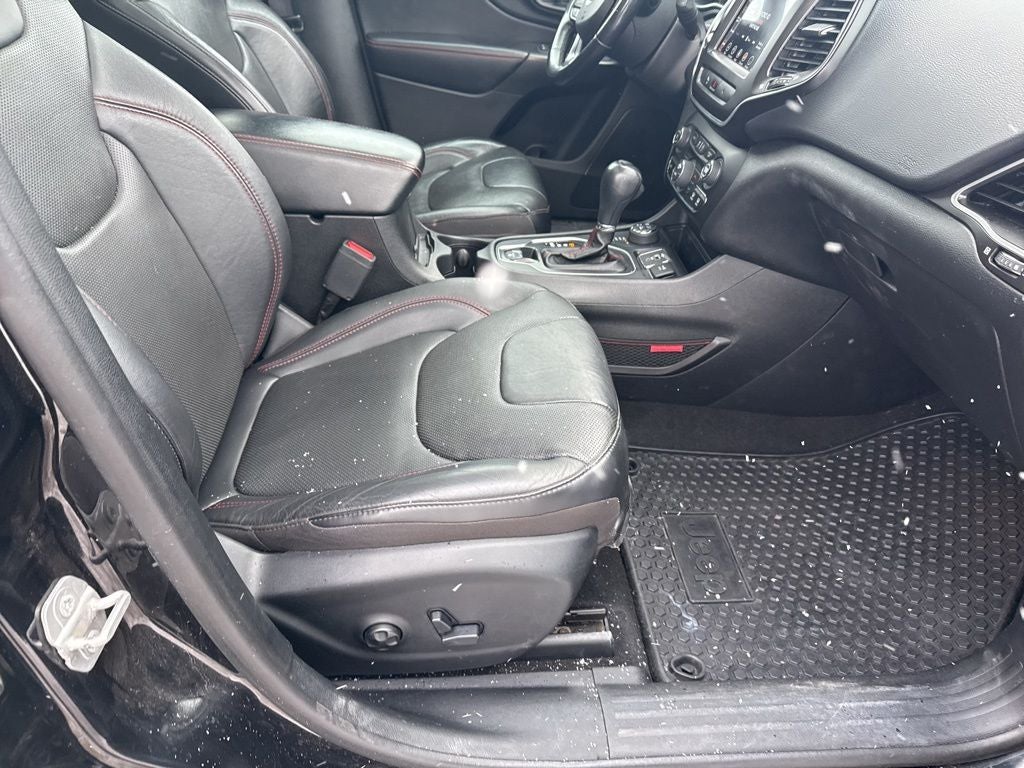 2020 Jeep Cherokee Trailhawk