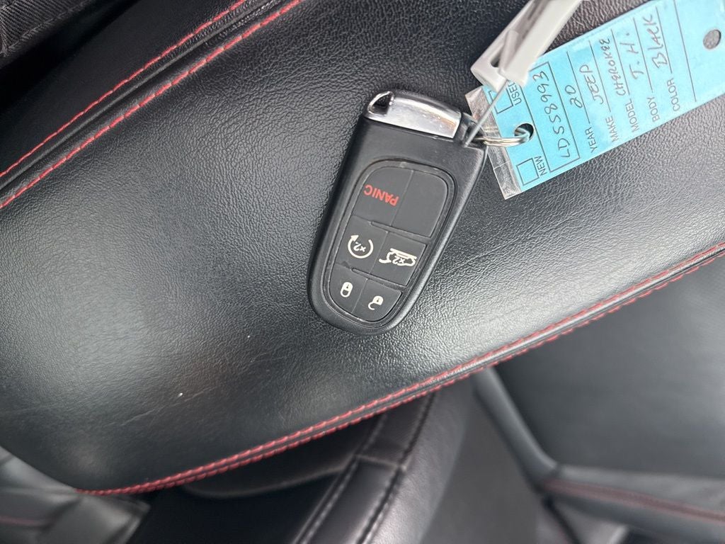 2020 Jeep Cherokee Trailhawk