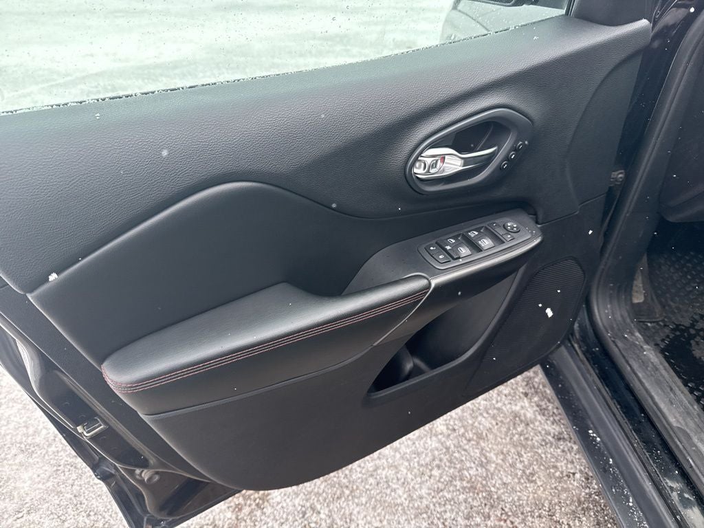 2020 Jeep Cherokee Trailhawk