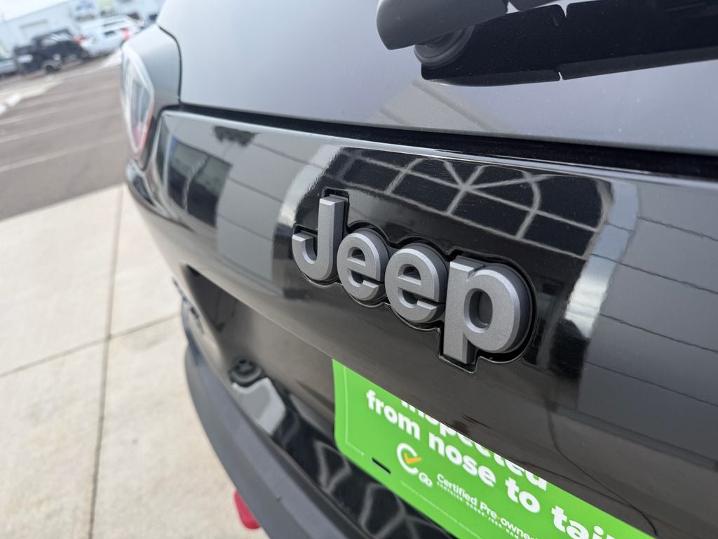 2020 Jeep Cherokee Trailhawk