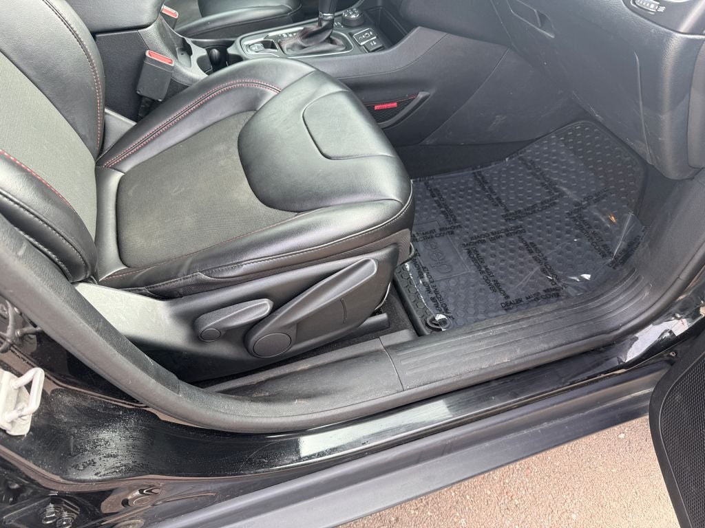 2020 Jeep Cherokee Trailhawk