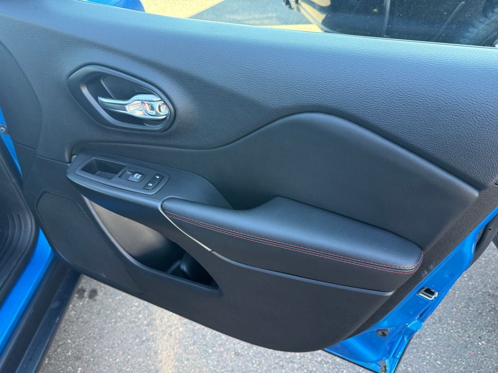 2022 Jeep Cherokee Trailhawk