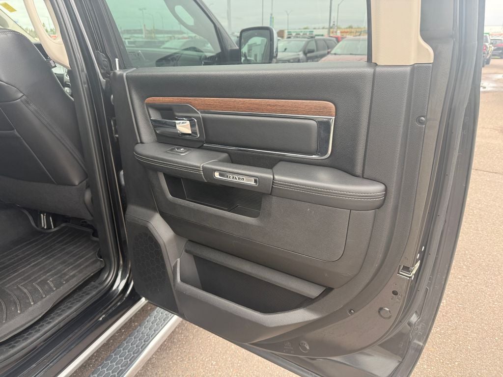 2017 RAM 1500 Laramie
