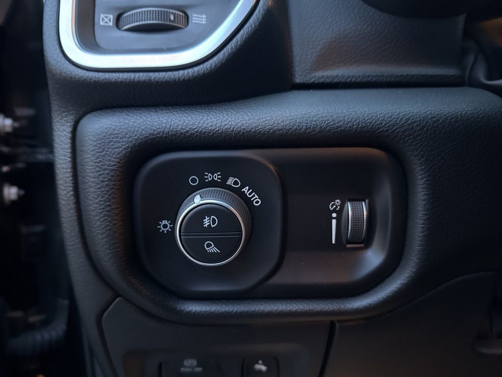 2024 RAM 1500 Big Horn/Lone Star