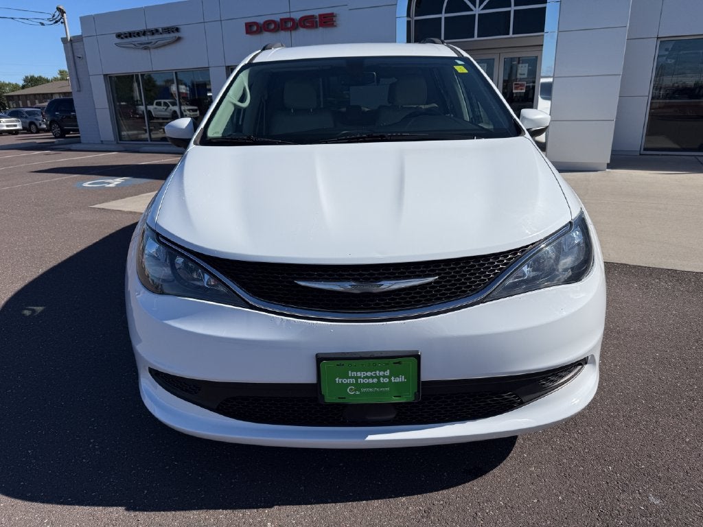 2021 Chrysler Voyager LXI
