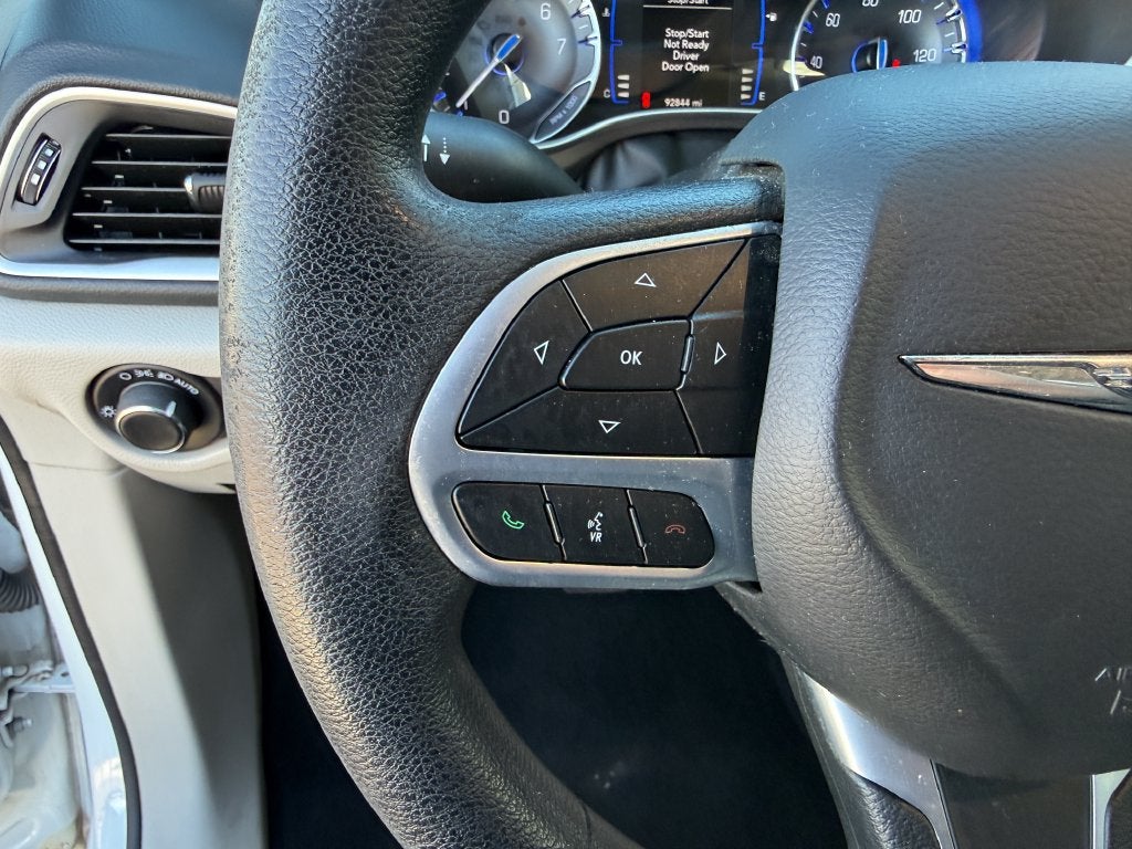 2021 Chrysler Voyager LXI