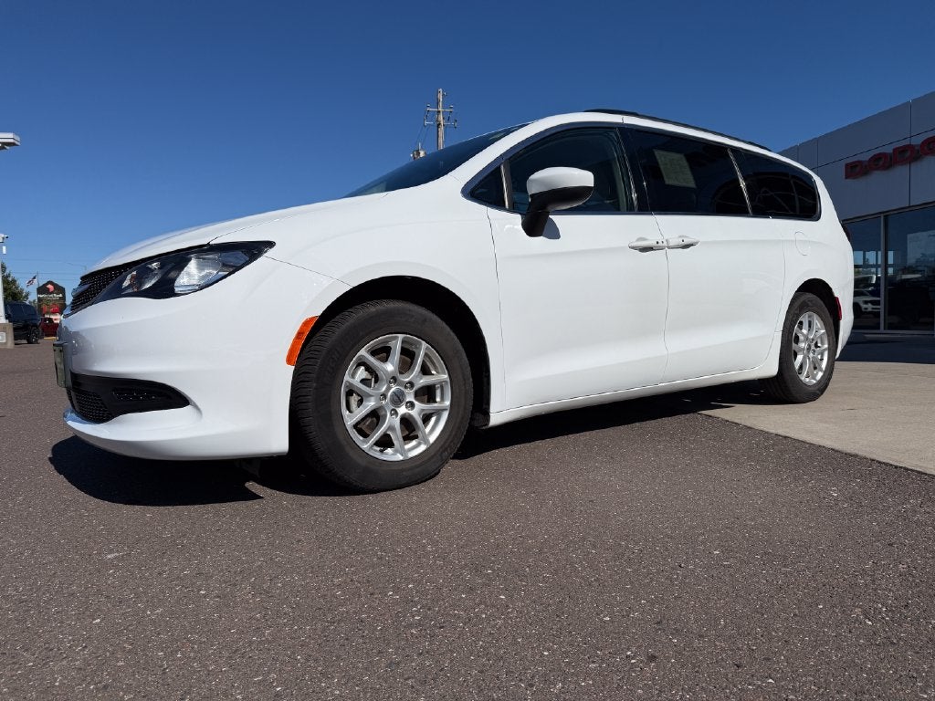 2021 Chrysler Voyager LXI