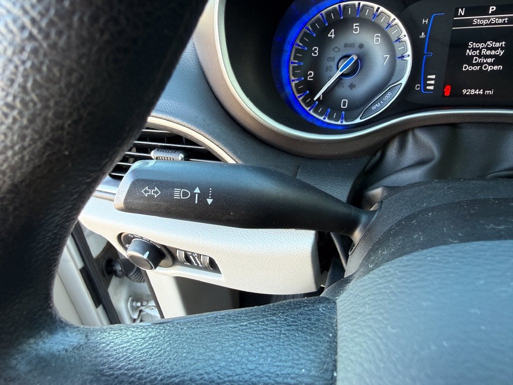 2021 Chrysler Voyager LXI