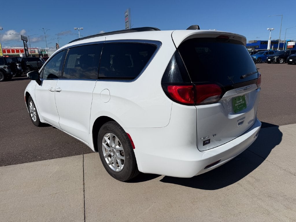 2021 Chrysler Voyager LXI
