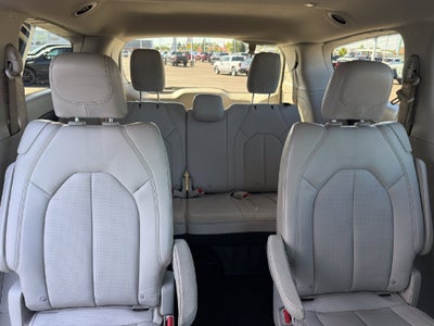 2021 Chrysler Voyager LXI