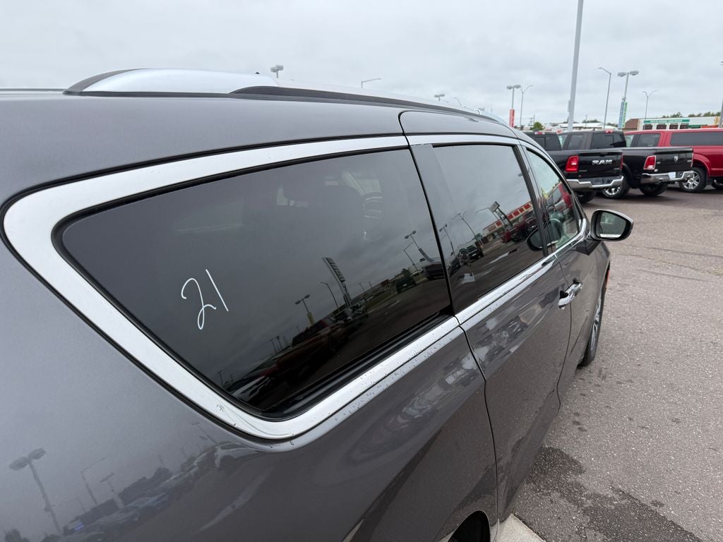 2021 Chrysler Pacifica Hybrid Touring L