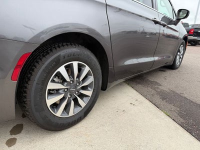 2021 Chrysler Pacifica Hybrid Touring L
