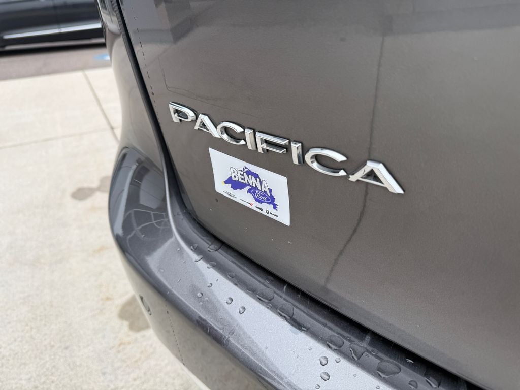 2021 Chrysler Pacifica Hybrid Touring L