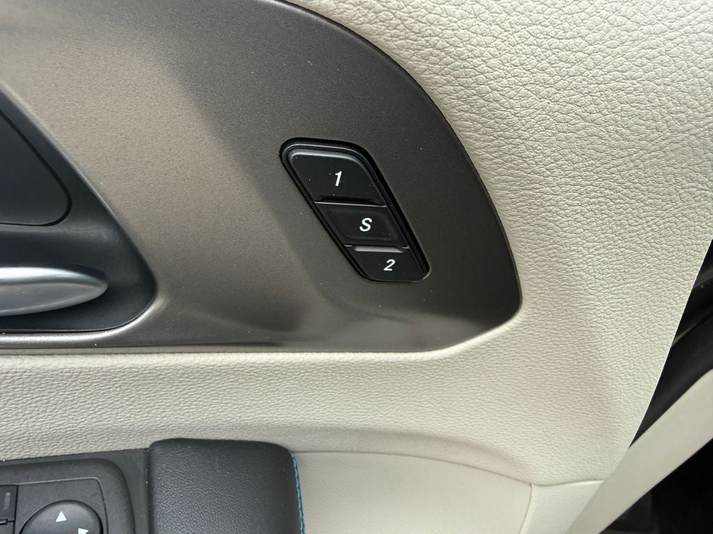2021 Chrysler Pacifica Hybrid Touring L