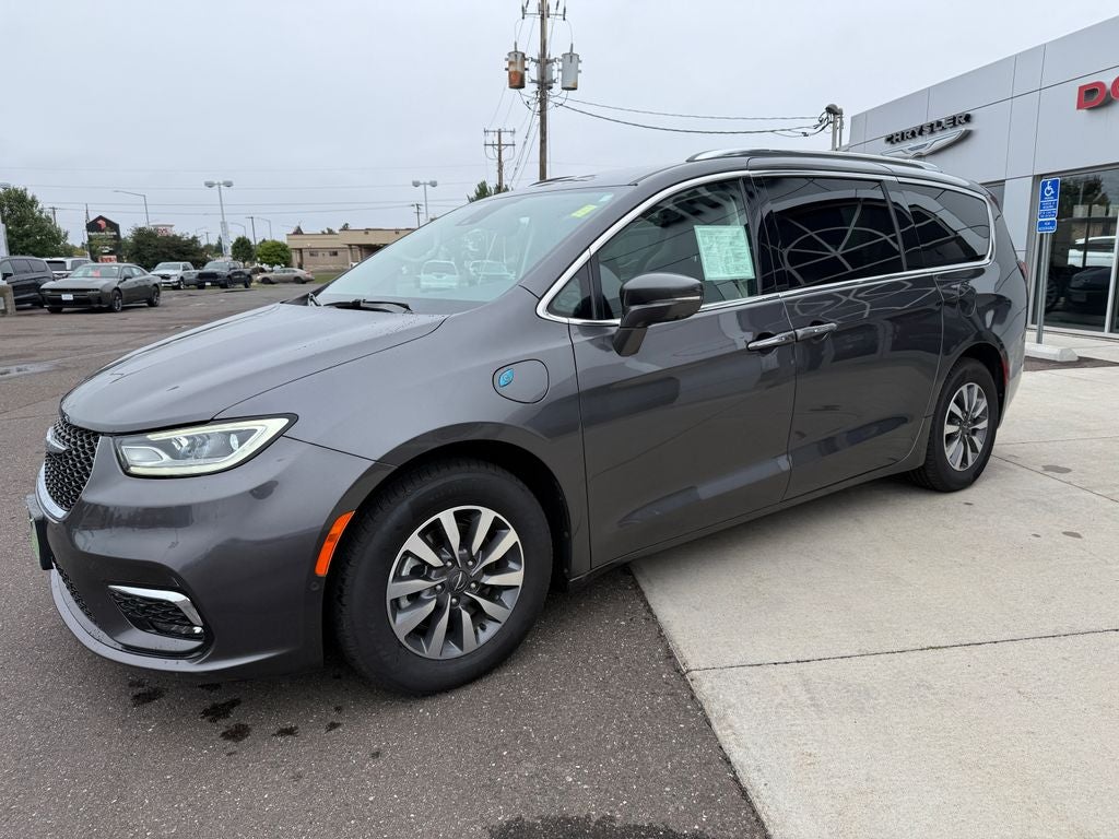 2021 Chrysler Pacifica Hybrid Touring L