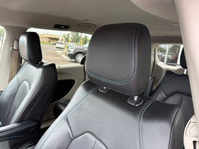 2021 Chrysler Pacifica Hybrid Touring L