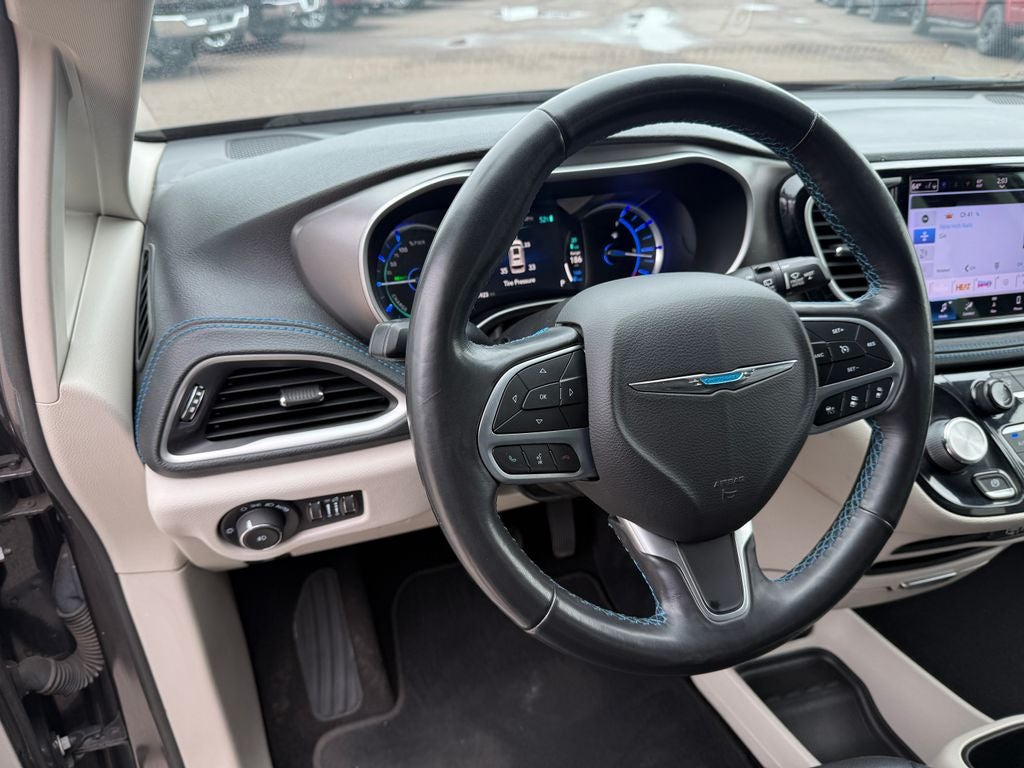 2021 Chrysler Pacifica Hybrid Touring L