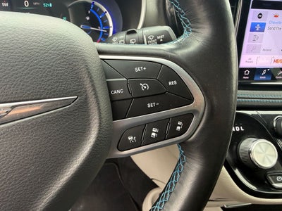 2021 Chrysler Pacifica Hybrid Touring L