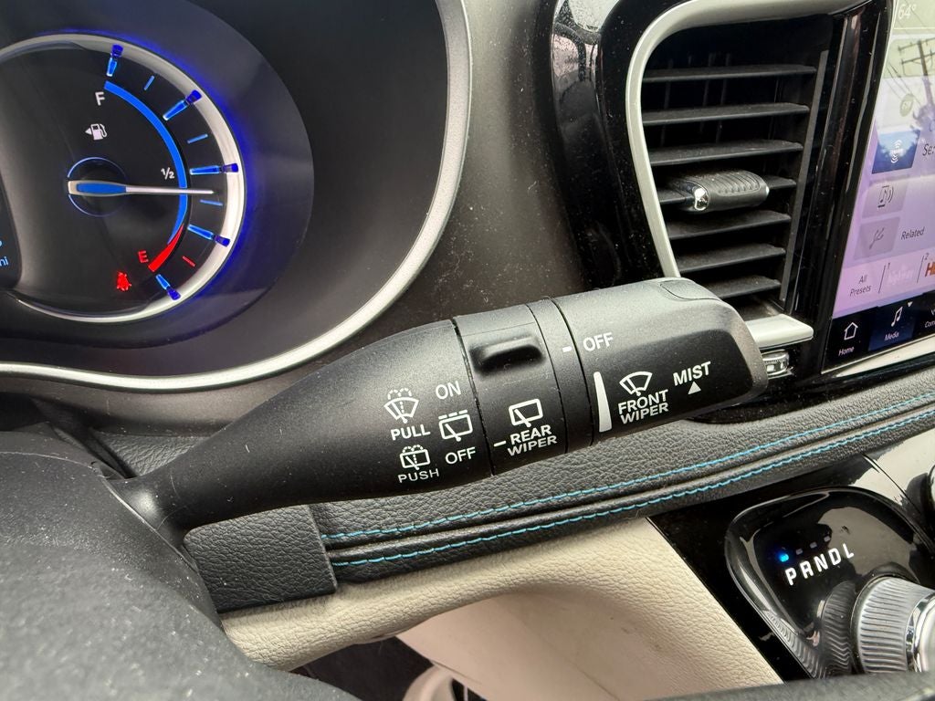 2021 Chrysler Pacifica Hybrid Touring L