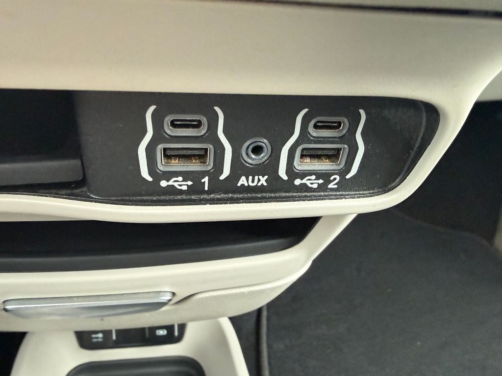 2021 Chrysler Pacifica Hybrid Touring L