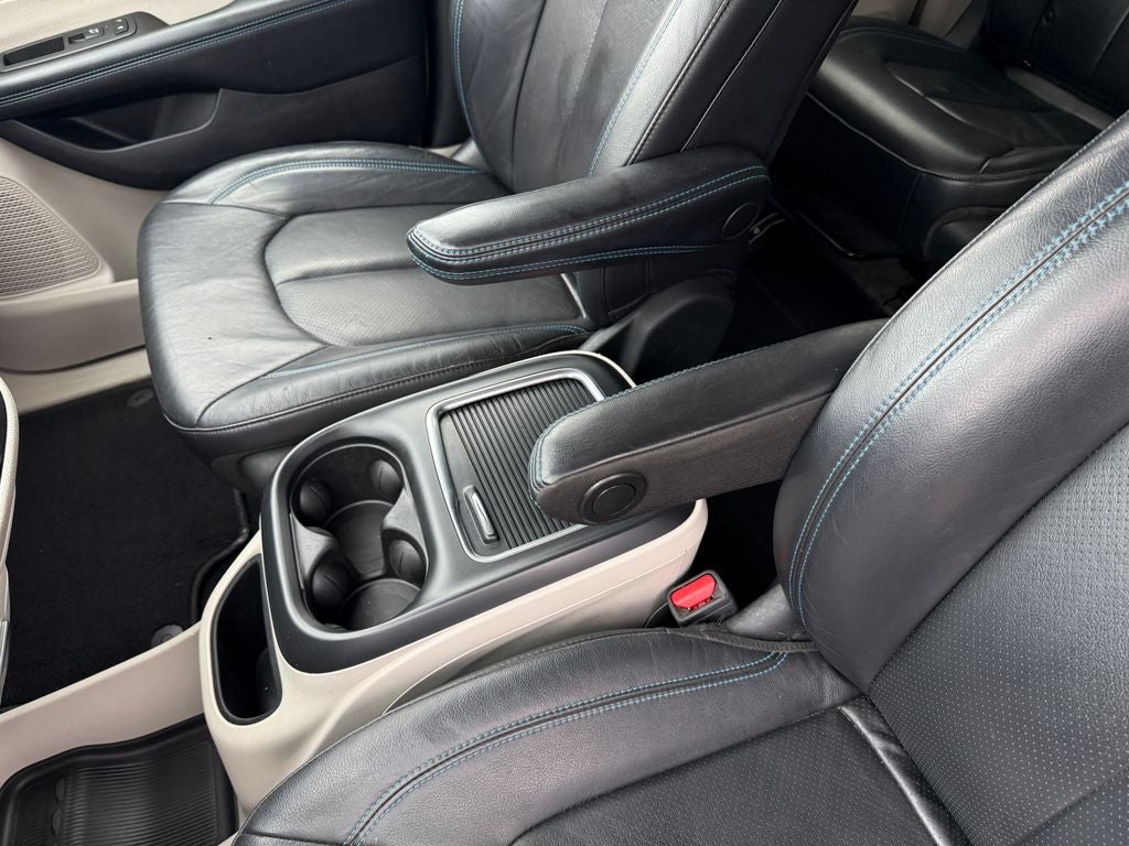 2021 Chrysler Pacifica Hybrid Touring L