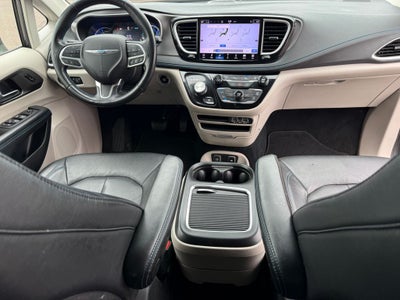 2021 Chrysler Pacifica Hybrid Touring L