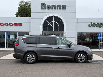 2021 Chrysler Pacifica Hybrid Touring L