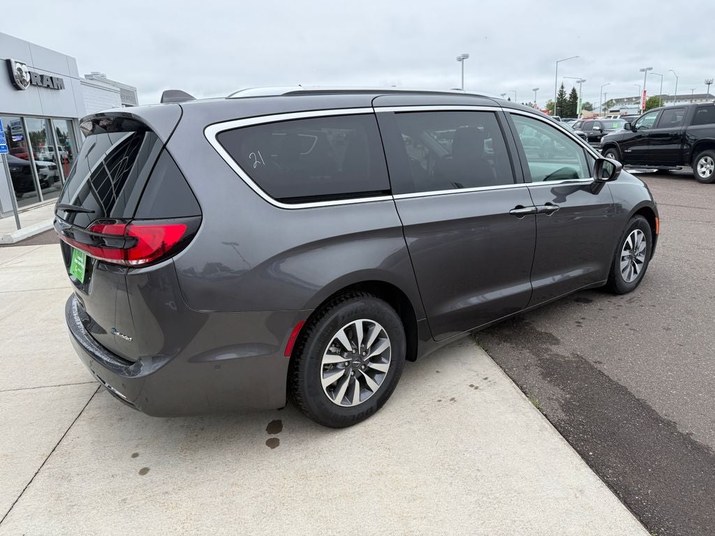 2021 Chrysler Pacifica Hybrid Touring L