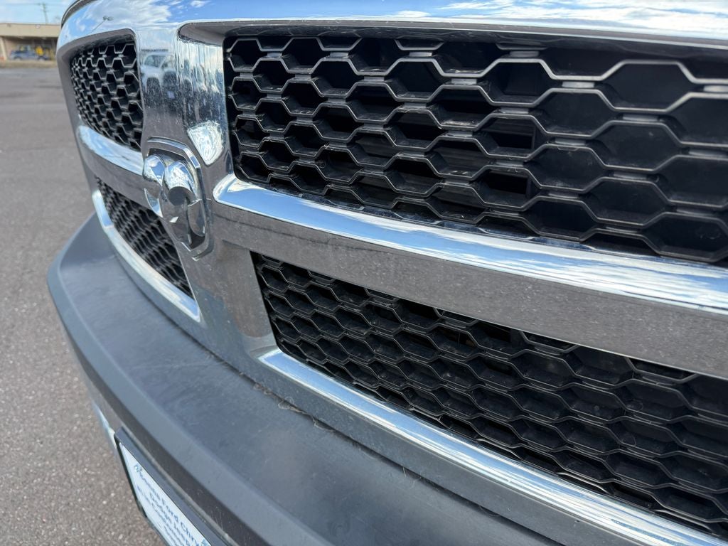 2017 RAM 1500 SLT