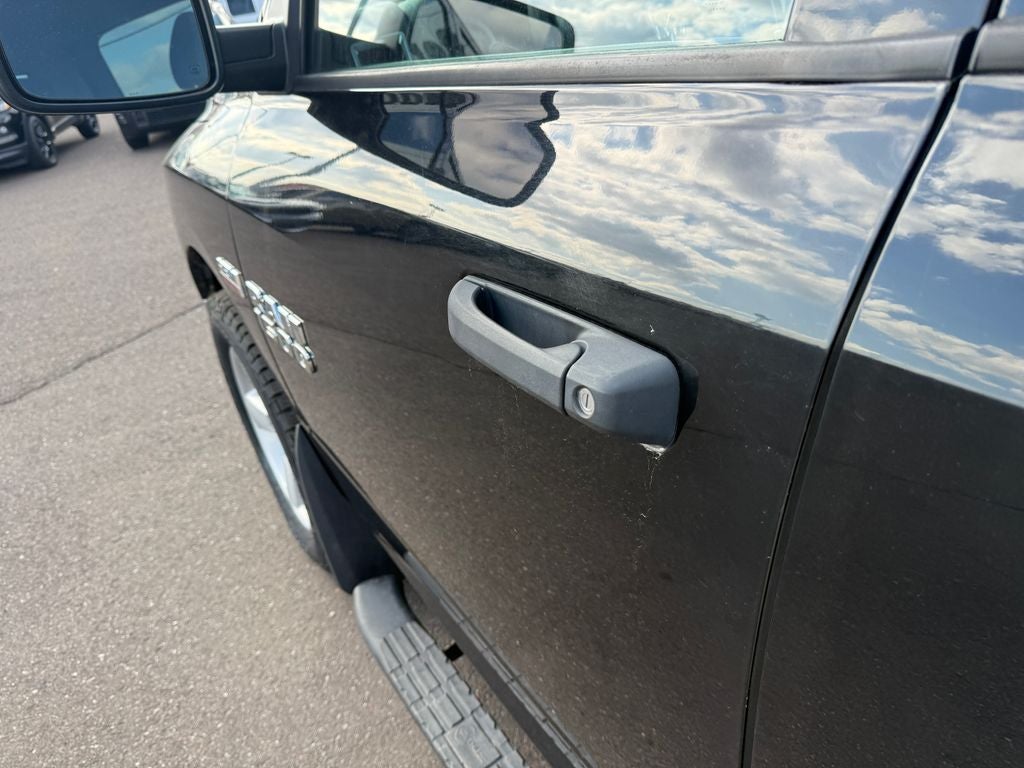 2017 RAM 1500 SLT