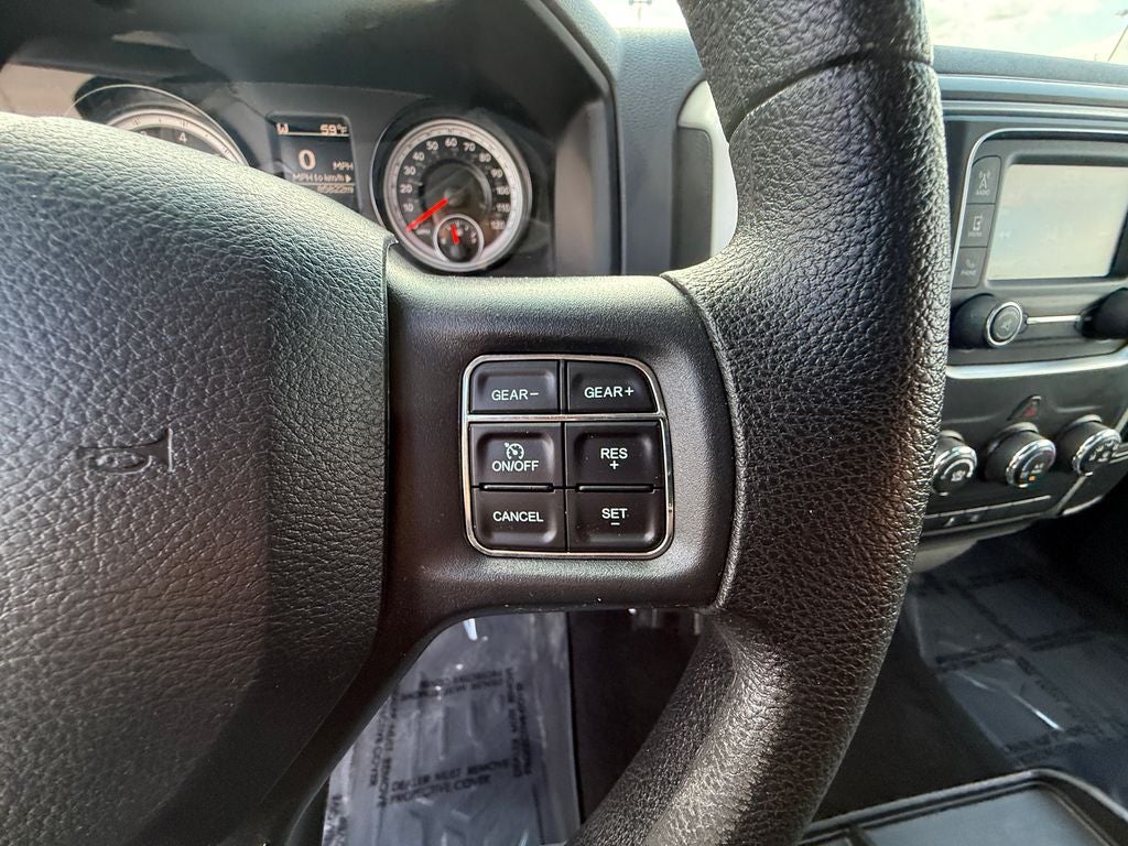 2017 RAM 1500 SLT