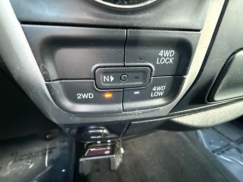 2017 RAM 1500 SLT