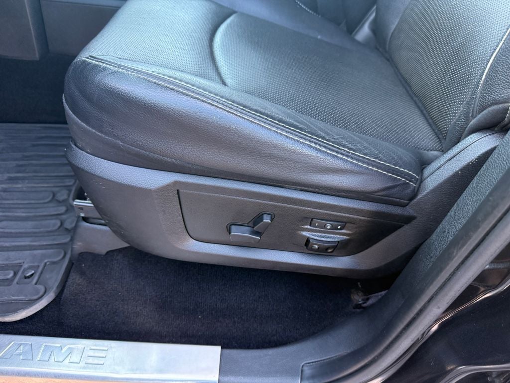 2016 RAM 1500 Laramie