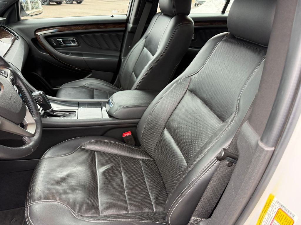 2019 Ford Taurus Limited