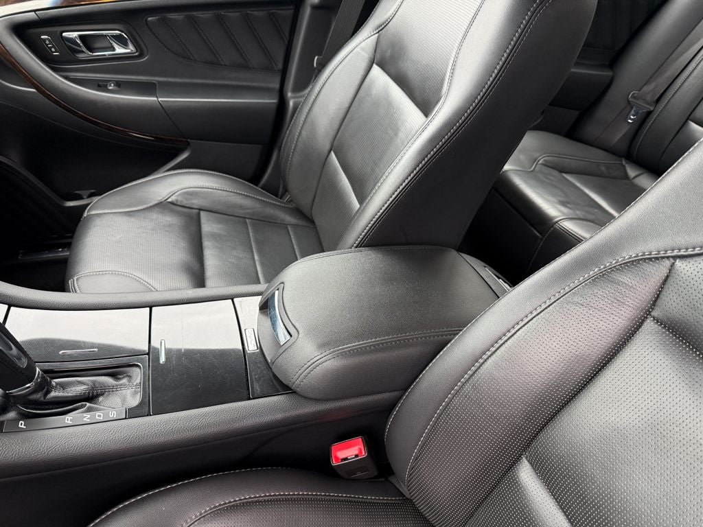 2019 Ford Taurus Limited