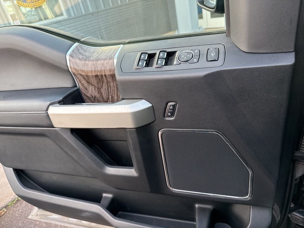 2017 Ford F-250SD Lariat