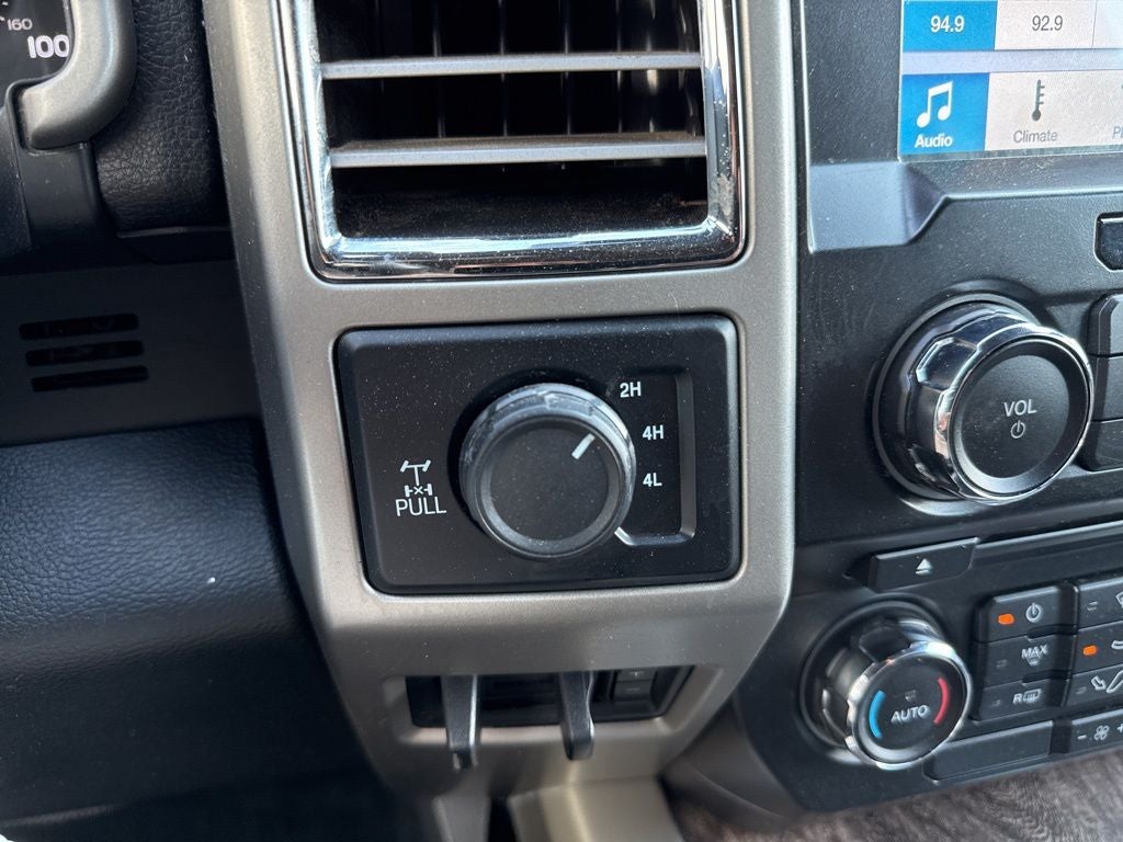 2017 Ford F-250SD Lariat