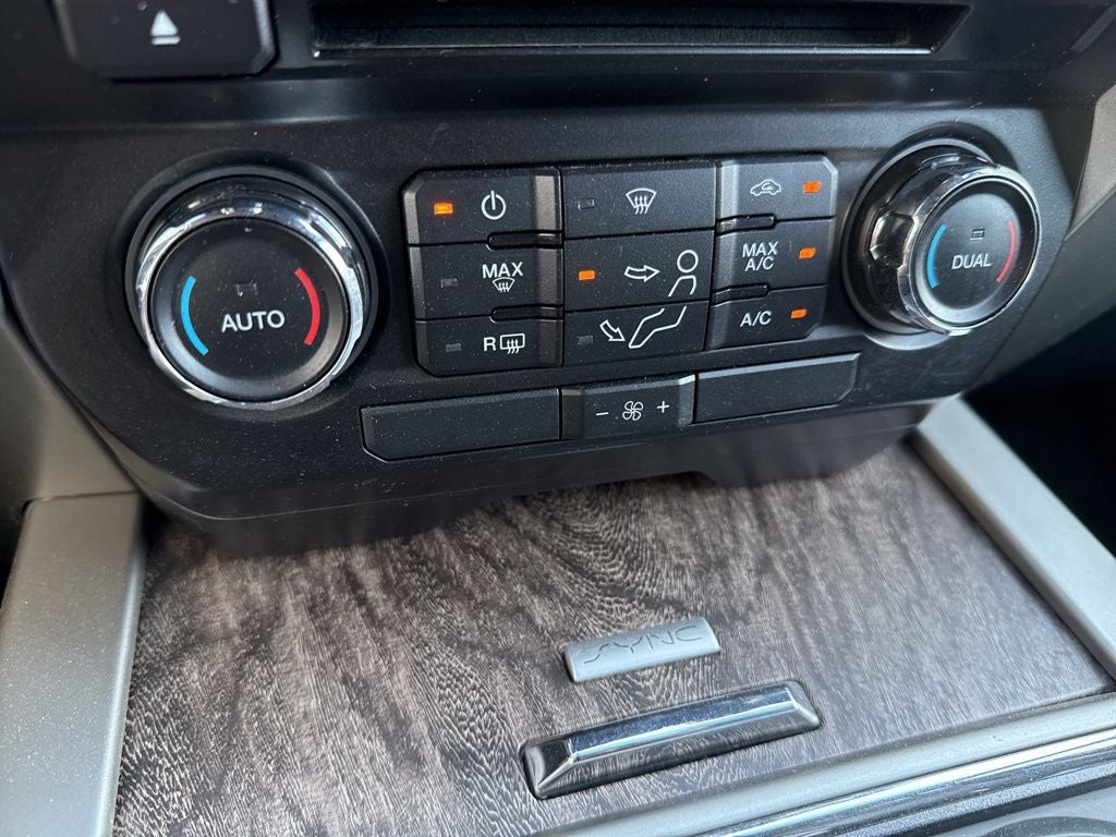 2017 Ford F-250SD Lariat