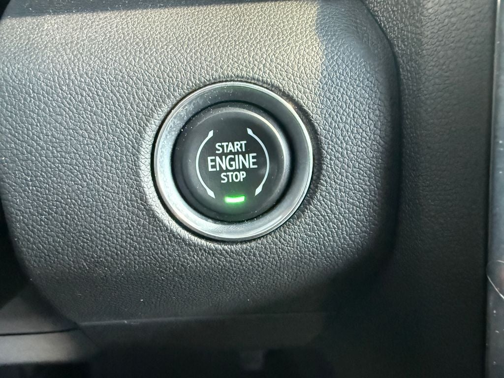 2025 GMC Acadia AT4
