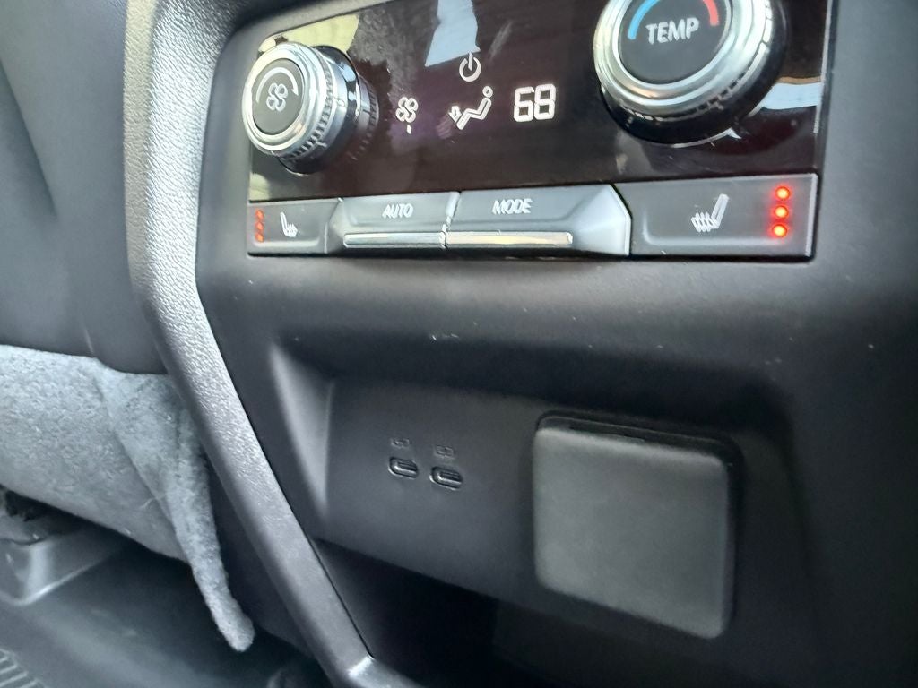 2025 GMC Acadia AT4