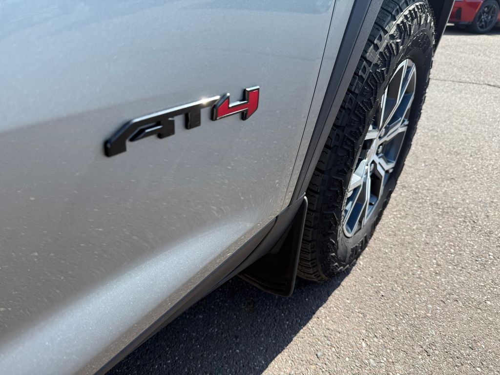 2025 GMC Acadia AT4