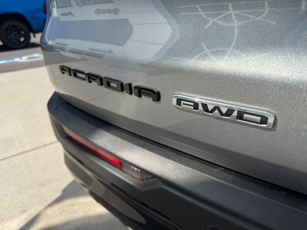 2025 GMC Acadia AT4