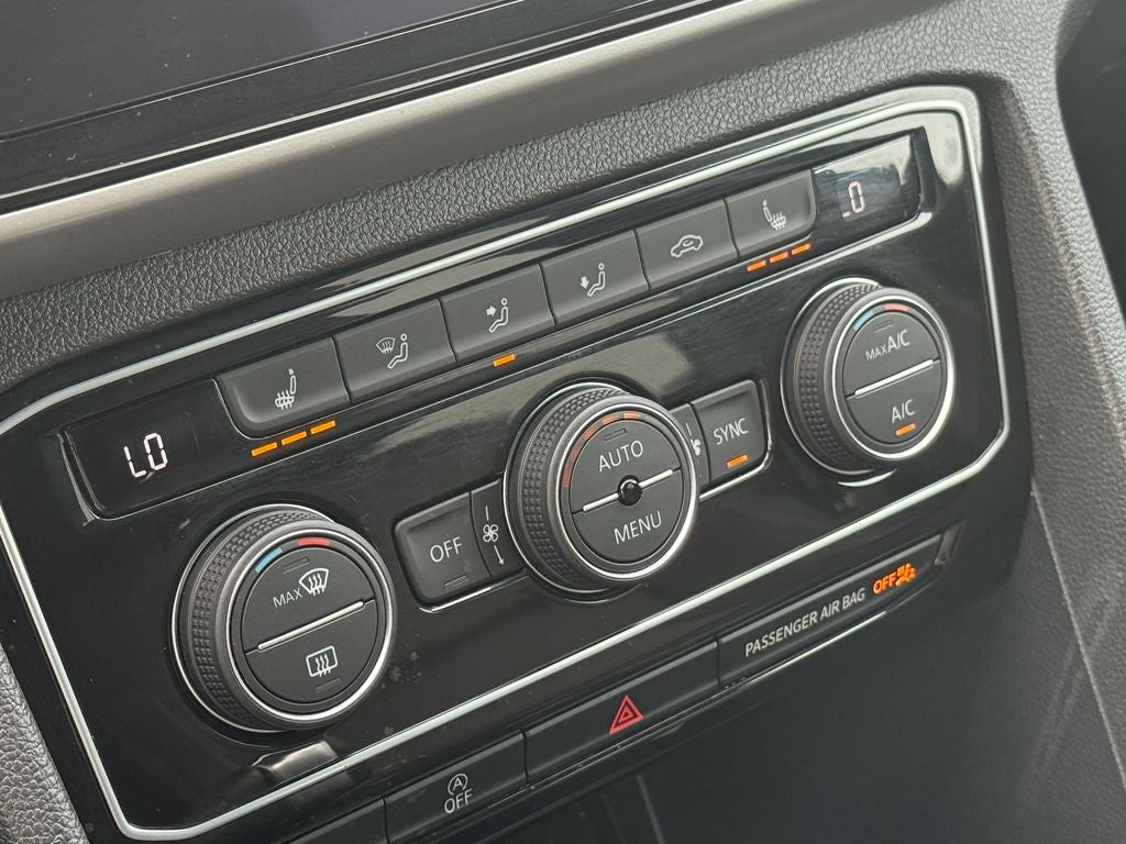 2022 Volkswagen Atlas Cross Sport 3.6L V6 SE w/Technology