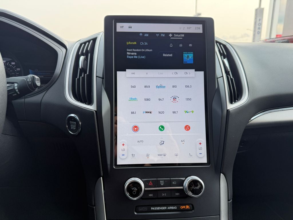 2022 Ford Edge SEL