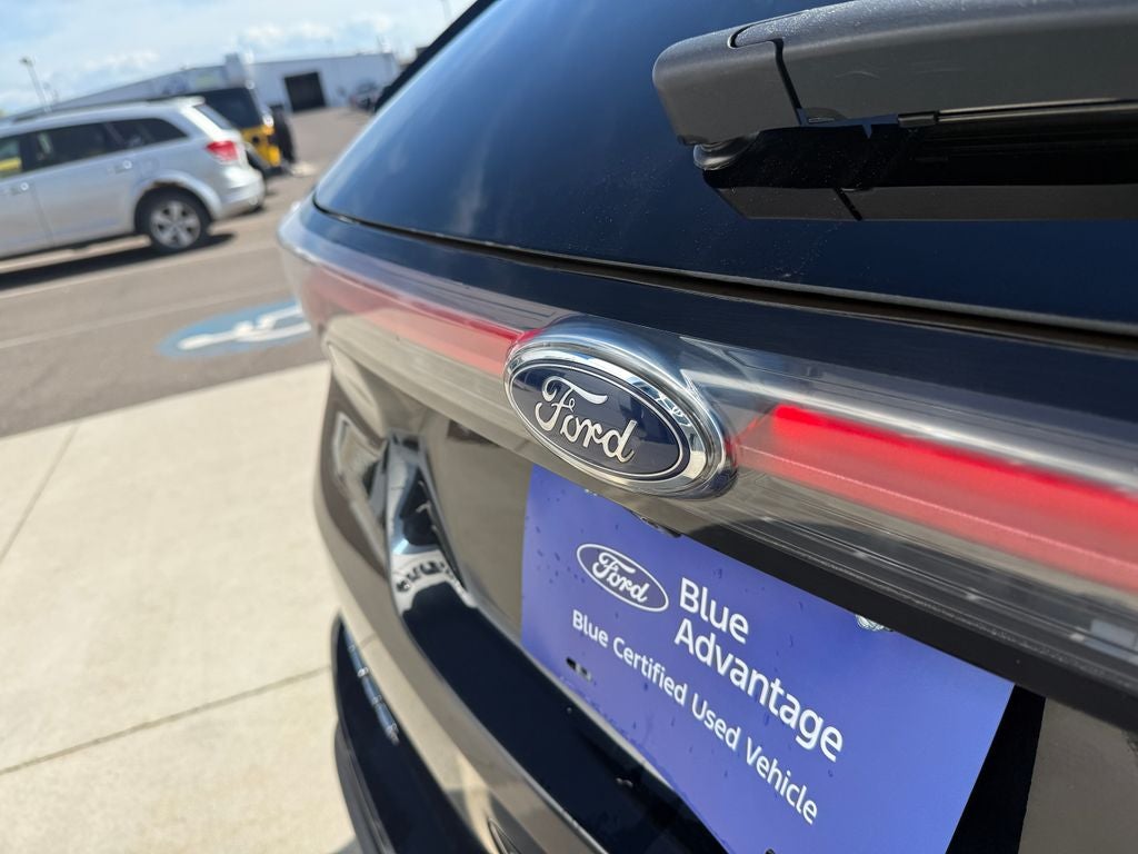 2018 Ford Edge Titanium